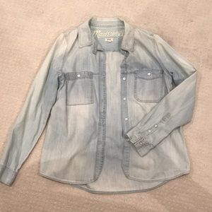 Madewell Denim Buttonup Shirt
